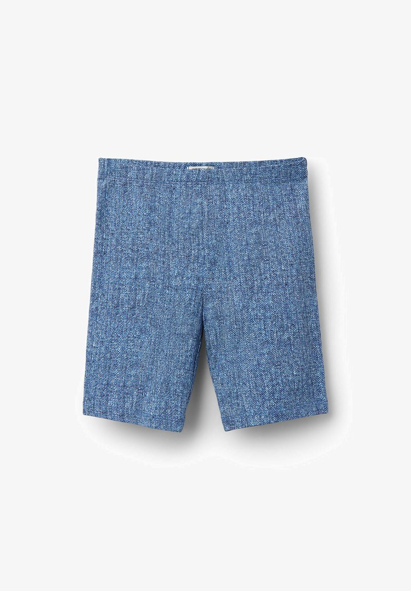 Kraťasy ve stylu modrého denimu s texturovaným tkaním, rovného střihu a plochým pasem. Bez viditelných zapínání nebo kapes.