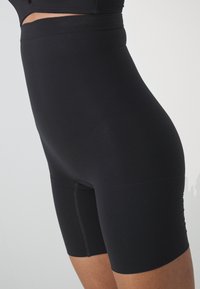 Thumbnail Image 8