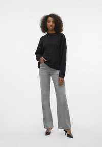 Vero Moda GESCHNITTEN RUNDHALS  - Džemper - black