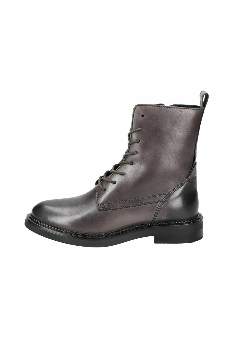 Bottines en cuir grises, avec un système de laçage à l'avant, un bout arrondi et une finition texturée. Semelle robuste avec des détails de couture discrets.