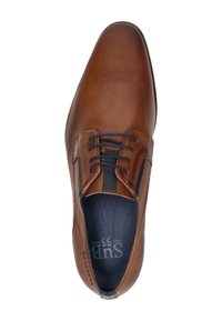 Bruine leren dresschoenen met een gladde afwerking, ronde neus en een vetersluiting met zes oogjes. Beschikt over gestructureerde zijpanelen en een logo aan de binnenkant.