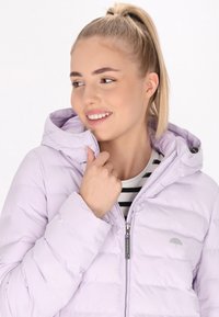 Schmuddelwedda Talvitakki - pastelllavendel