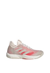 Zapatilla atlética ligera con parte superior de malla en degradado rosa, cierre de cordones blanco y amortiguación ligera. Diseño sutil de tres rayas.