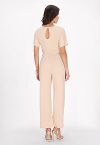 faina Overal - beige
