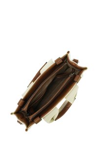 Beige und braune Handtasche mit offenen Fächern, einschließlich eines zentralen Reißverschlussfachs und beigefarbenen Stoffgriffen.