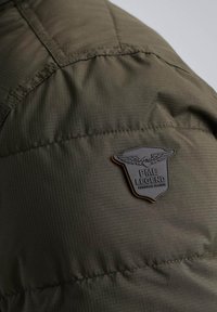 Unausgewählt, beluga