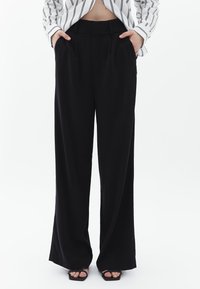 OXXO ULTRA HIGH RISE WIDE LEG  - Broek - black