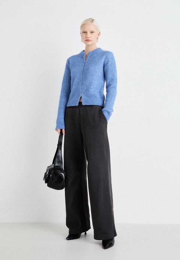 ODORA ZIP CARDIGAN - Cardigan3