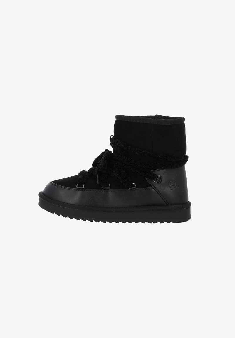 Schwarze Winterstiefel mit weichem Wildleder-Obermaterial, strukturierten Stricksenkeln, runder Zehenpartie, gepolstertem Kragen und einer robusten Gummisohle mit Zickzackmuster.