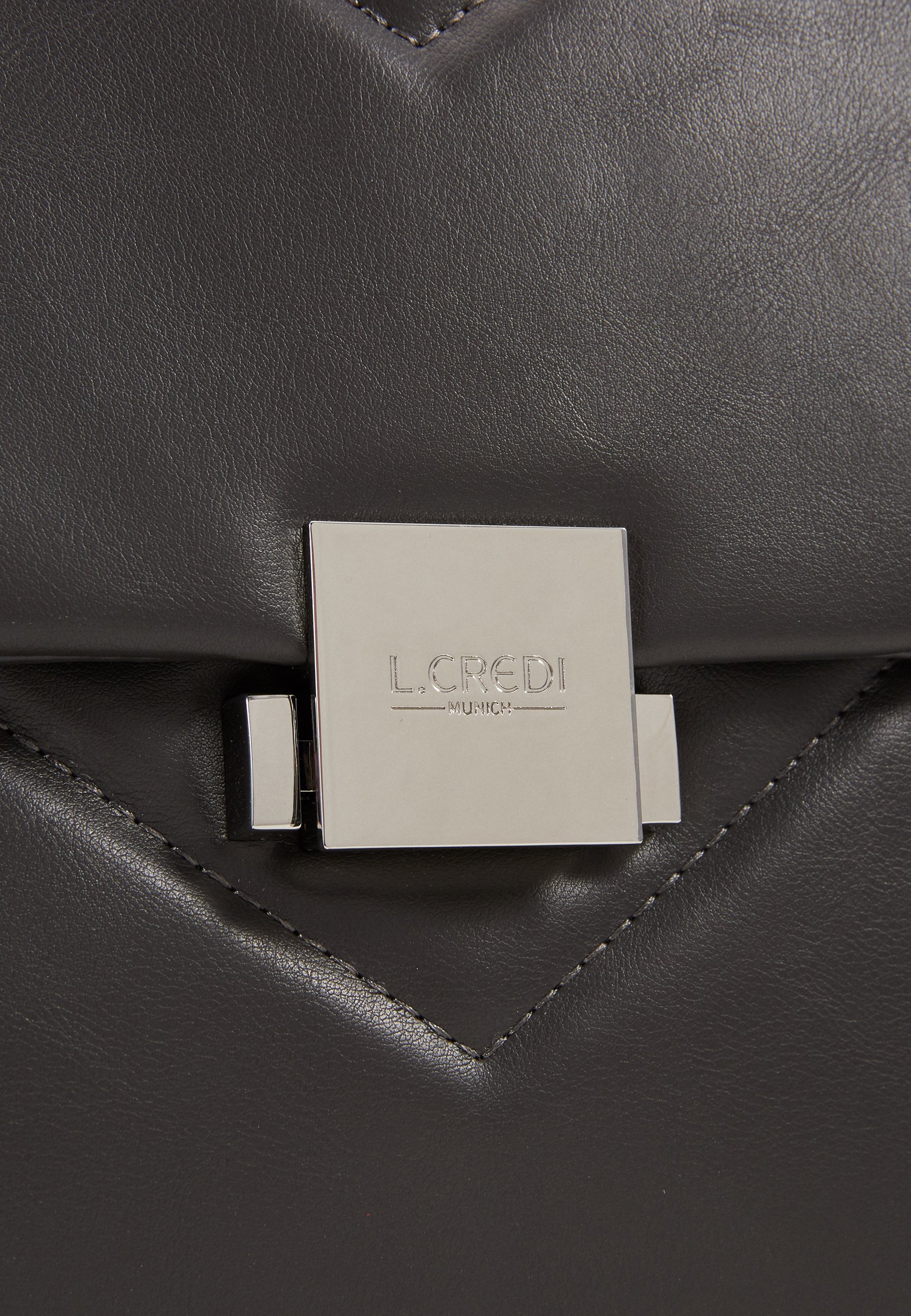 l credi convertible backpack