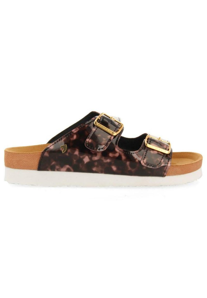 Gioseppo Muiltjes donkerroze