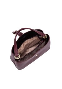 Sac à main en cuir bordeaux avec une texture granuleuse, quincaillerie dorée et un compartiment zippé. Intérieur doublé en tissu beige avec imprimé logo.