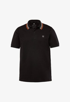 Sort polo skjorte med en tre-knaps stolpe, stribet krave i orange og grå, og et lille hvidt logo på venstre bryst.