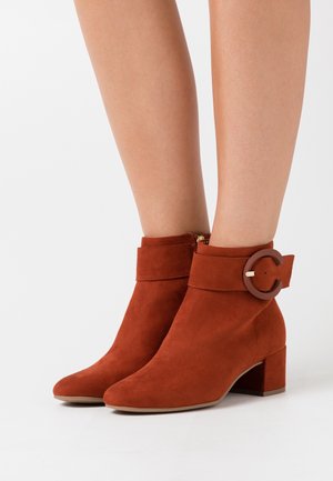 Tamaris, Bottines - metallic red