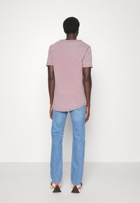 Lee SHAPED TEE - T-shirt básica - purple storm