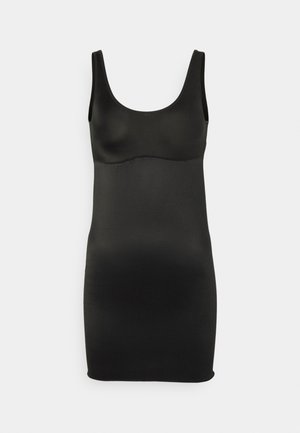 Robe noire sans manches, ajustée, avec encolure dégagée et couture sous la poitrine, présentée sur un fond clair uni.