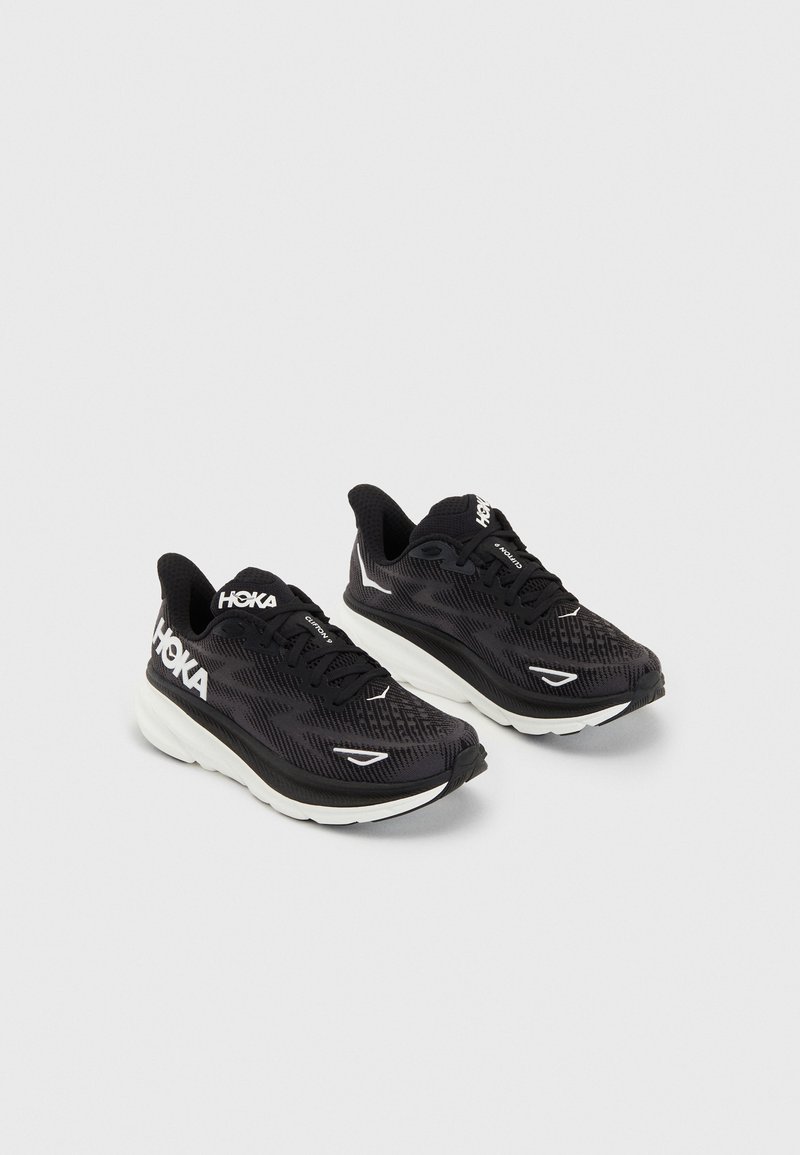 HOKA - CLIFTON 9  - Neutrální běžecké boty - black/white, Zvětšit