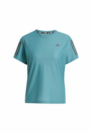 T-shirt de sport bleu clair en matériau respirant. Doté de manches courtes, d'un col rond et de trois rayures gris foncé sur les épaules.