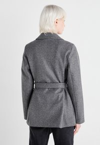 ONLY ONLALVILDA LIFE SHORT WRAP COAT - Puspaltis - medium grey melange