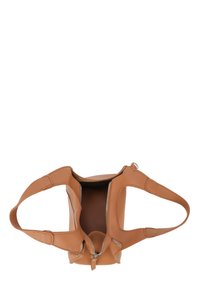 Borsa a manici doppio in pelle color cuoio, con chiusura a zip e design con apertura superiore. L'interno è foderato con un tessuto più scuro, che mette in mostra un ampio scomparto.
