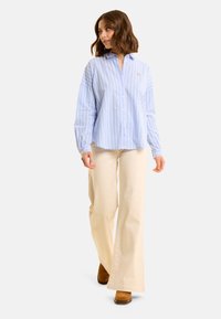 I.Code by IKKS STRIPED WITH HEART EMBROIDERY - Hemdbluse - blue