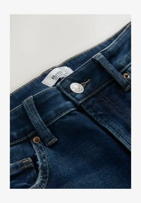 Nem kiválasztott, dark blue