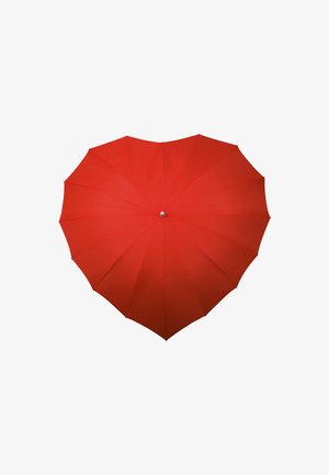 Ombrello rosso visto dall'alto, con una copertura a forma di cuore, isolato su sfondo bianco.