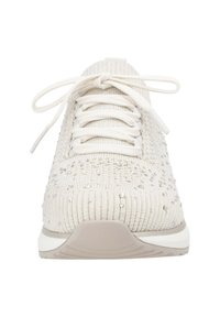 Weiße Strick-Sneaker mit gemustertem Textur, leichten Schnürsenkeln und subtilen Verzierungen. Sie verfügen über eine gepolsterte Sohle und eine runde Zehenform.