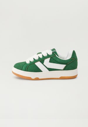 MARLON UNISEX - Trainers - green eden/white