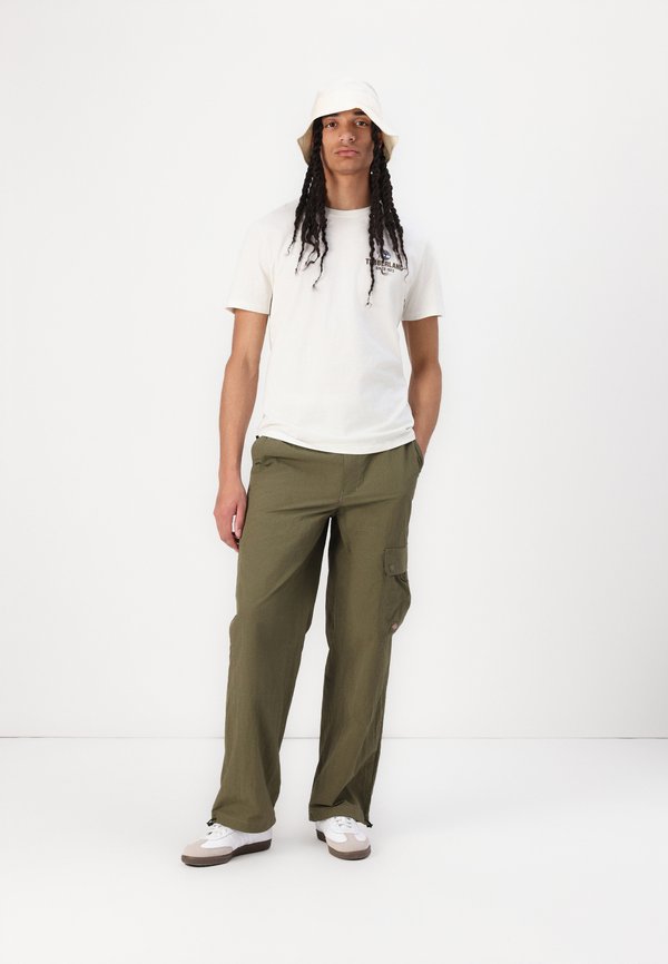 WORK INSPIRED GRAPHIC TEE - Print T-shirt4