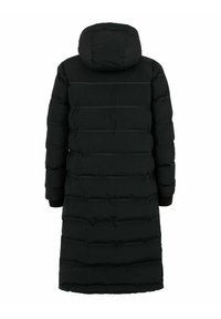 Sort pufferjakke med hætte, der har et langt, strømlinet design, tydelig quilted tekstur og ribbede manchetter. Ingen synlige logoer eller mønstre.