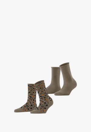 Zwei Paare Baumwollsocken: eines in einem einfarbigen Taupe-Ton und das andere mit einem beigen Grund und einem schwarzen und orangefarbenen Leopardenmuster.
