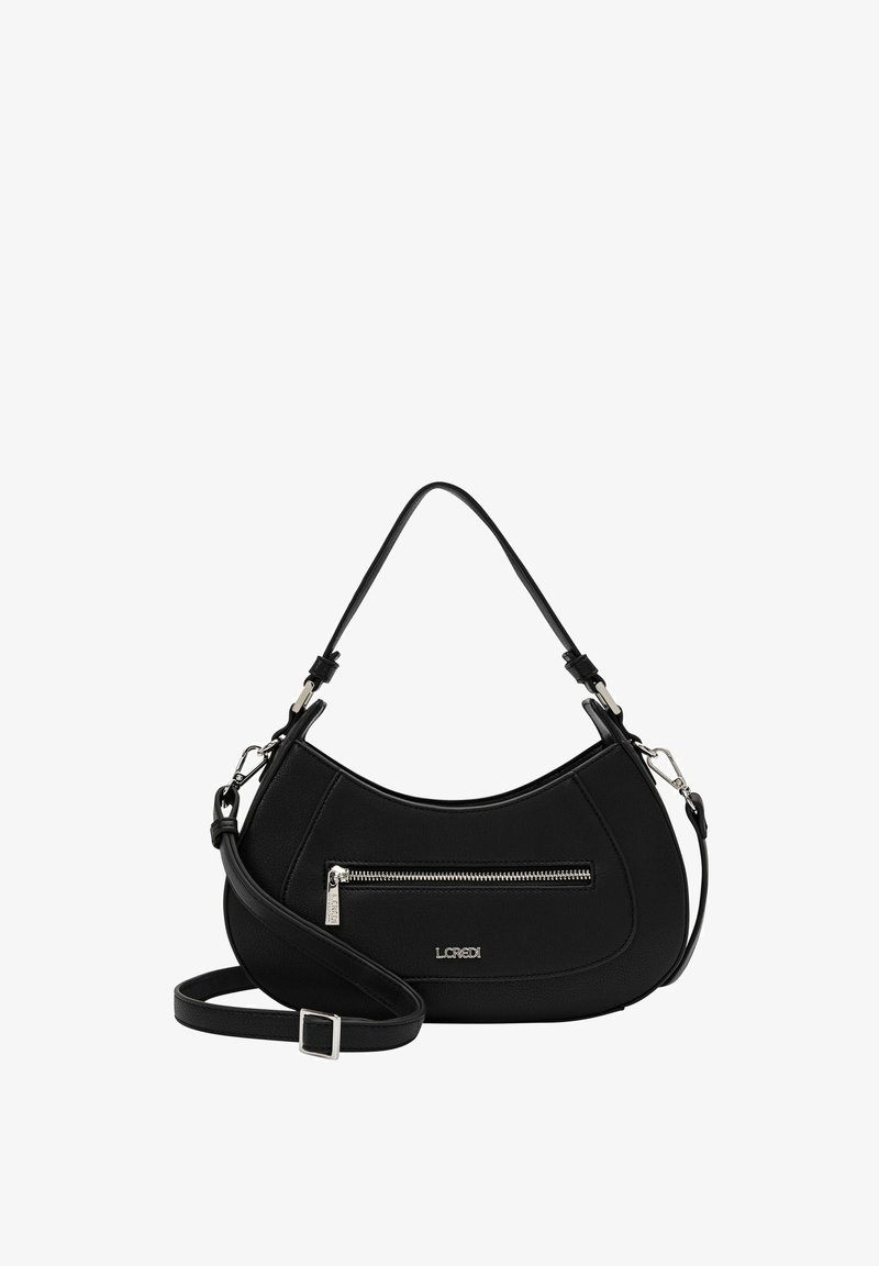 Bolso de hombro de cuero negro con forma curvada. Cuenta con un bolsillo frontal con cremallera, correa ajustable y herrajes metálicos. Incluye el logo "LCREDI".