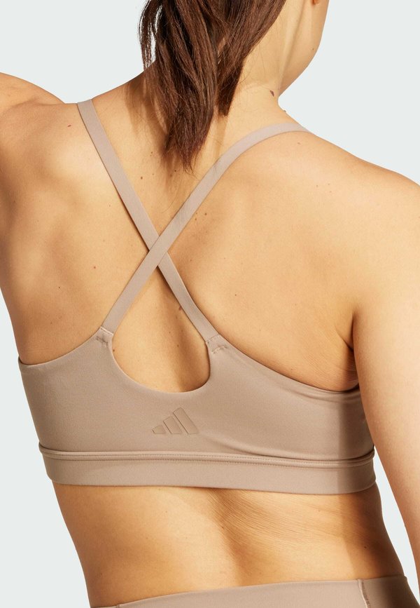 ALL ME LS - Light support sports bra4