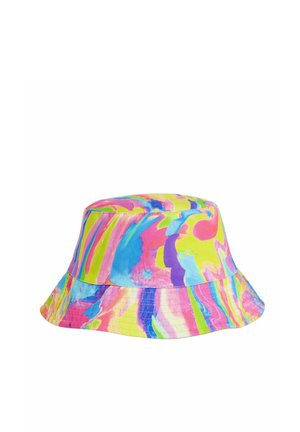 Hatt - bright marble