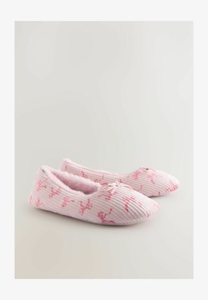 Rózsaszín szövetpapucs ribbed textúrával, puha szőrme béléssel és flamingó mintával. Elöl masnival díszítve.