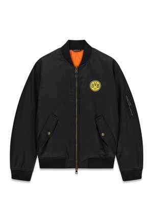 Chaqueta bomber negra con forro interior naranja, cremallera frontal, dos bolsillos con botón de presión, bolsillo con cremallera en la manga y logo BVB 09 amarillo en el pecho.