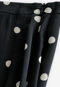 Next Maksi sijonas - polka dot