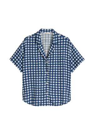 Camisa de manga corta de cuadros azules y blancos con botones, cuello y corte relajado sobre fondo blanco.