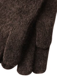 Guanti lavorati a maglia marroni con una finitura texture, dotati di cinque dita e un aspetto morbido e peloso. Il materiale sembra caldo e accogliente.