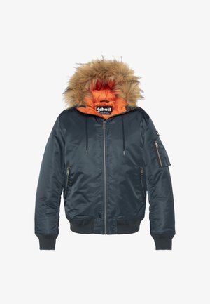 Marineblå bomberjakke med aftagelig hætte i kunstpels, orange foring, lynlåslommer i siden samt ribkant ved ærmer og bund.