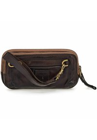 Portafoglio in pelle marrone con chiusura a zip, superficie texture, dettagli in hardware dorato e una tracolla rimovibile. Include una tasca esterna con zip.