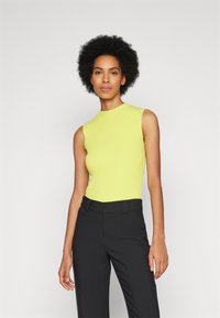 BOSS FESKIES - Top - medium yellow