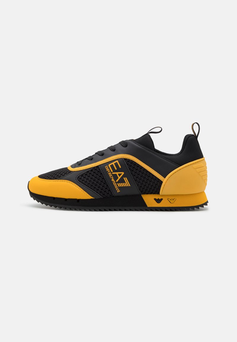 EA7 Emporio Armani LACES UNISEX - Treniņu apavi - black/mango mojito