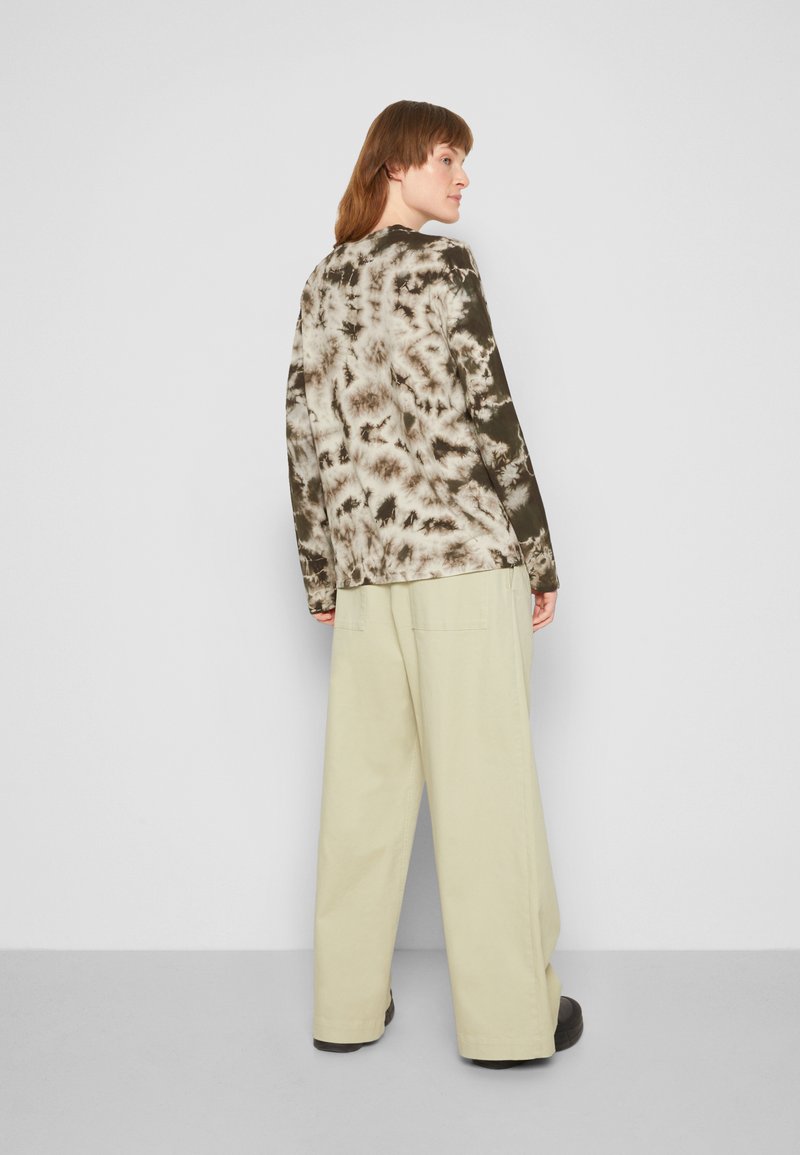 Damen Bekleidung | Proenza Schouler White Label TIE DYE LONG SLEEVE Langarmshirt ecru/taupe/grün - RO84684 Damen Bekleidung | Proenza Schouler White Label TIE DYE LONG SLEEVE Langarmshirt ecru/taupe/grün - RO84684