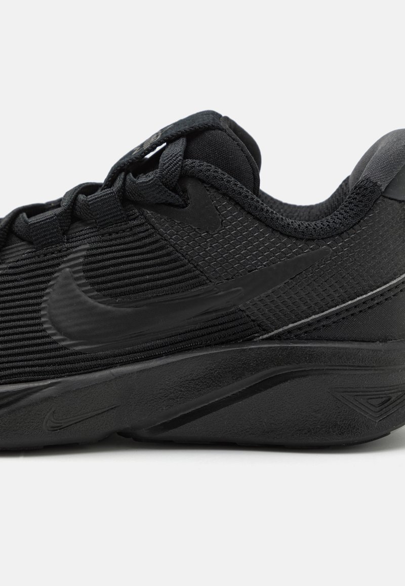 Nike Performance STAR RUNNER Road running shoes black