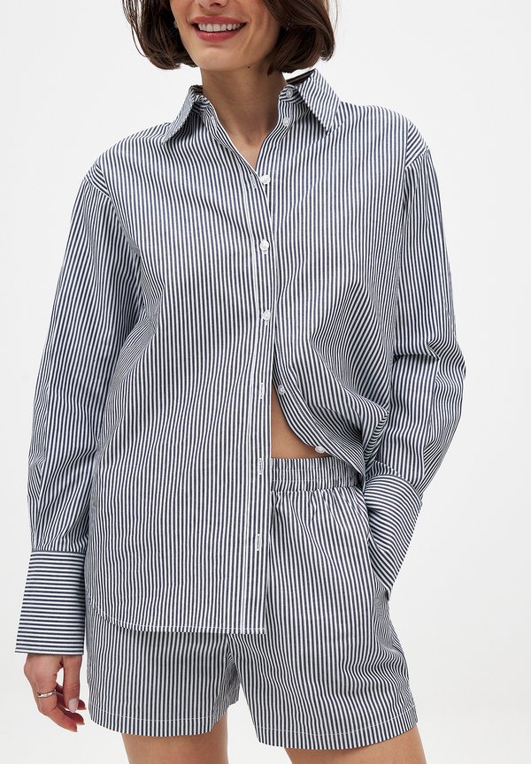 STRIPED ELASTIC WAIST - Shorts