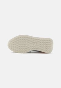 Puma FUTURE RIDER SOFT - Zapatillas - white/pristine