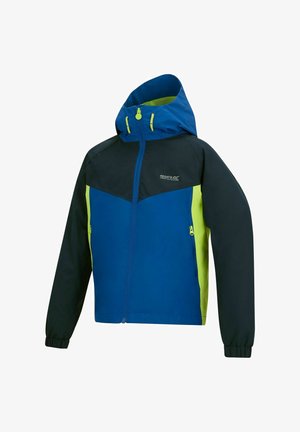 Giacca outdoor blu e nera con cappuccio, pannelli laterali verde lime, cerniera frontale, polsini elasticizzati e logo "Regatta Great Outdoors" sul petto.