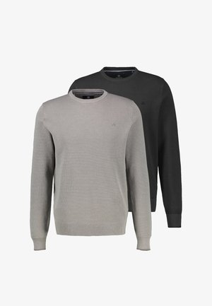 To crewneck strikkede sweatere, en lysegrå foran og en sort bagved, begge med lange ærmer og diskrete teksturerede mønstre.